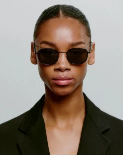 A.Kjaerbede Aurinkolasit|Aurinkolasit><noscript><img width=