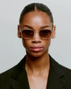 A.Kjaerbede Aurinkolasit|Aurinkolasit><noscript><img width=