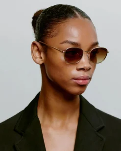 A.Kjaerbede Aurinkolasit|Aurinkolasit><noscript><img width=