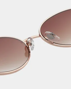 A.Kjaerbede Aurinkolasit|Aurinkolasit><noscript><img width=