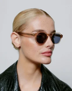 A.Kjaerbede Aurinkolasit|Aurinkolasit><noscript><img width=