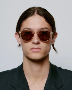 A.Kjaerbede Aurinkolasit|Aurinkolasit><noscript><img width=