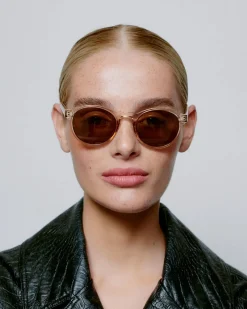 A.Kjaerbede Aurinkolasit|Aurinkolasit><noscript><img width=