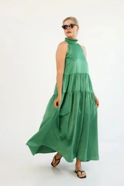 Gauhar Mekot|Kaikki Mekot Ja Hameet><noscript><img width=