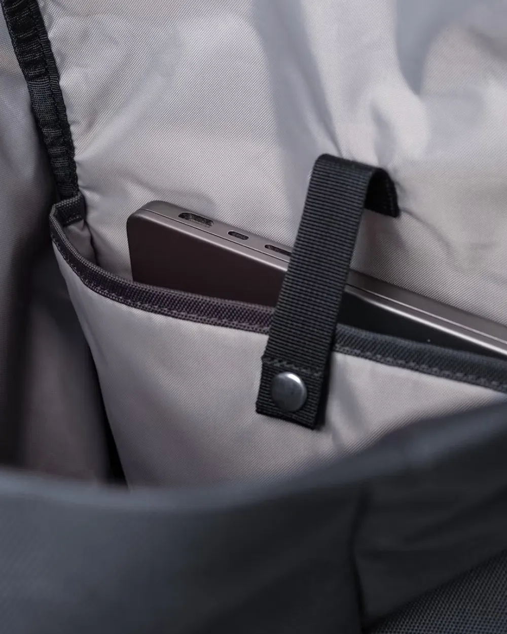 Sandqvist Kaikki Asusteet|Reput>unisex reppy GROUND Rolltop Backpack L,