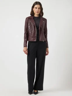 Y.A.S Kevättakit|Nahkatakit><noscript><img width=