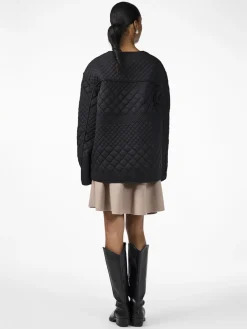 Y.A.S Kevättakit|Tikkitakit>naisten tikkitakki YASLAURIE LS Padded Jacket S., musta